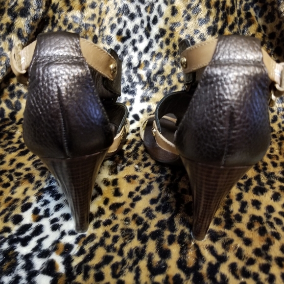 Shoes - Picture 4 of 5